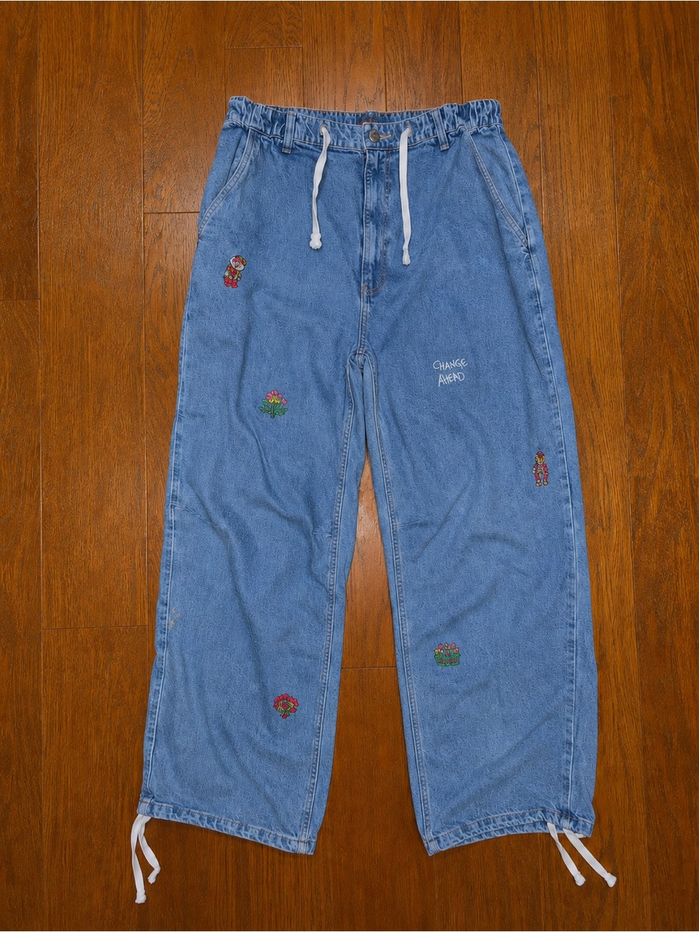 Bershka Light Blue Embroidered Cropped Jeans Sz 14